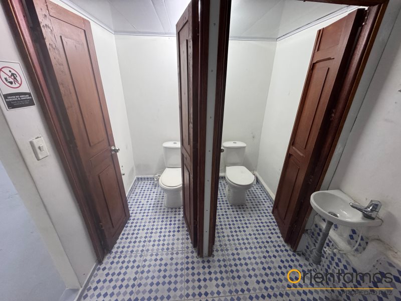 Casa-local disponible para el arriendo en Envigado el codigo es 20292 foto numero 8