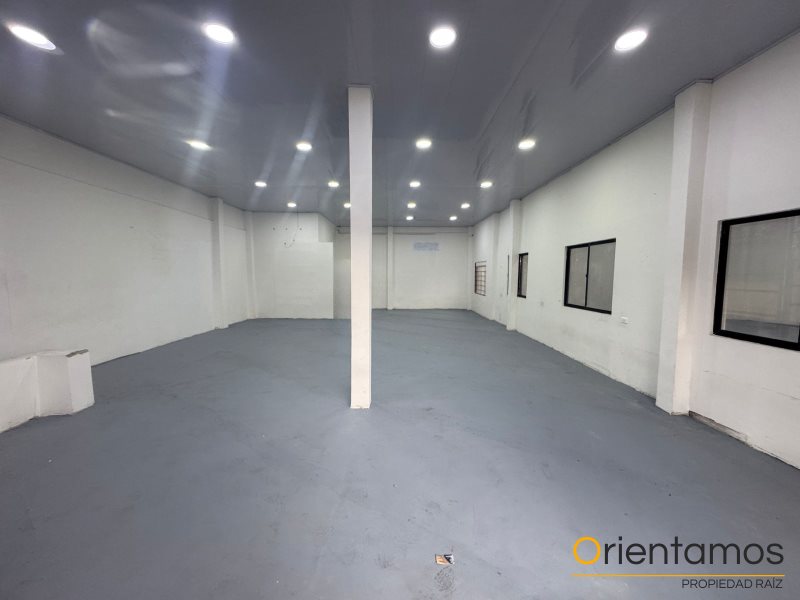 Casa-local disponible para el arriendo en Envigado el codigo es 20292 foto numero 7