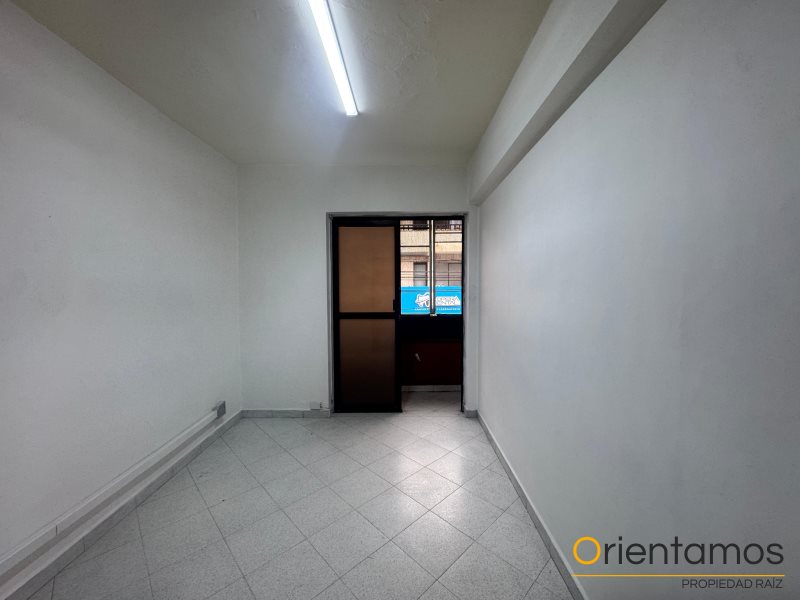 Casa-local disponible para el arriendo en Envigado el codigo es 20292 foto numero 15