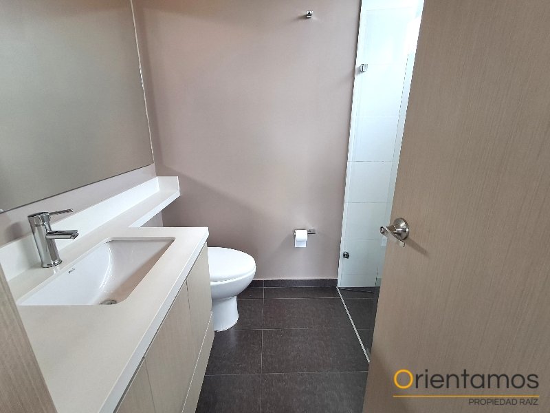 Apartamento disponible para el arriendo en Medellín el codigo es 21502 foto numero 12