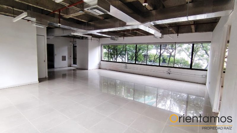 Oficina disponible para el arriendo en Medellín el codigo es 13638 foto numero 2