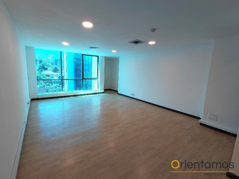 Oficina disponible para el arriendo en Medellín el codigo es 13445 foto numero 3