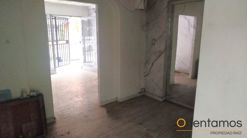 Casa-local disponible para el arriendo en Medellín el codigo es 21488 foto numero 2