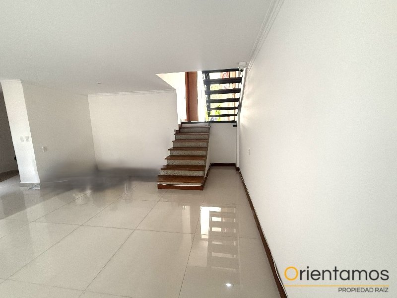 Casa disponible para el arriendo en Medellín el codigo es 21515 foto numero 5
