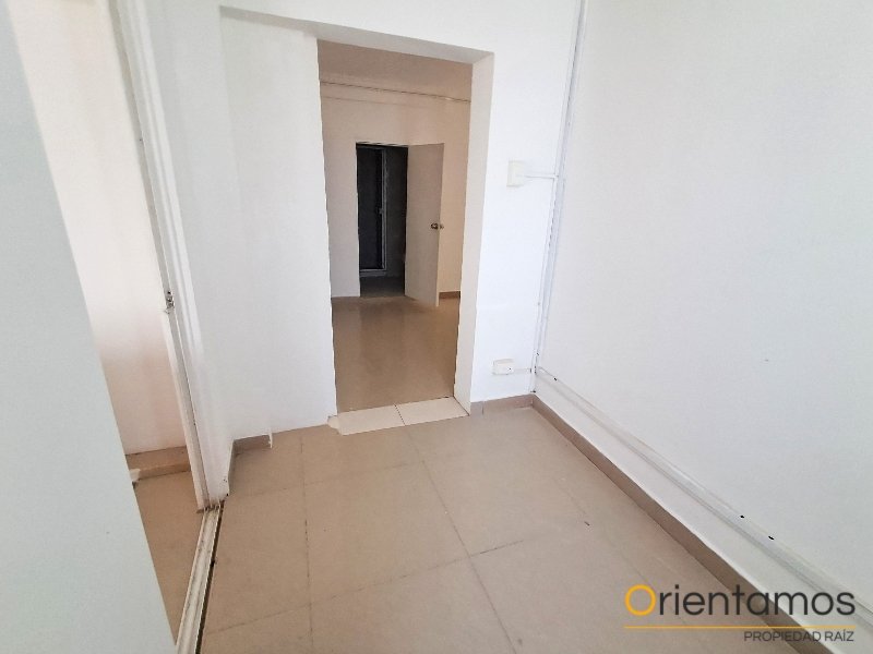 Casa-local disponible para el arriendo en Medellín el codigo es 21471 foto numero 5