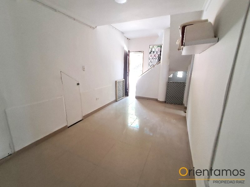 Casa-local disponible para el arriendo en Medellín el codigo es 21471 foto numero 9