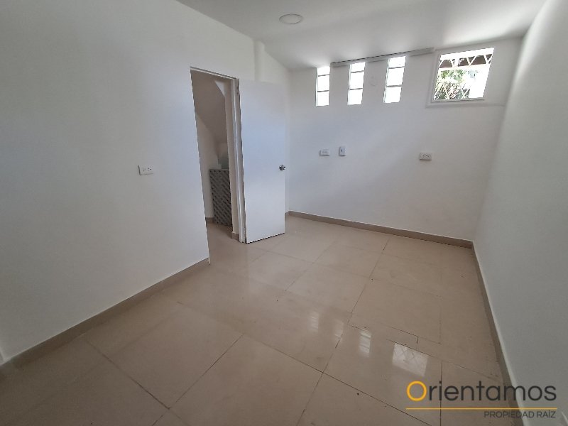 Casa-local disponible para el arriendo en Medellín el codigo es 21471 foto numero 16