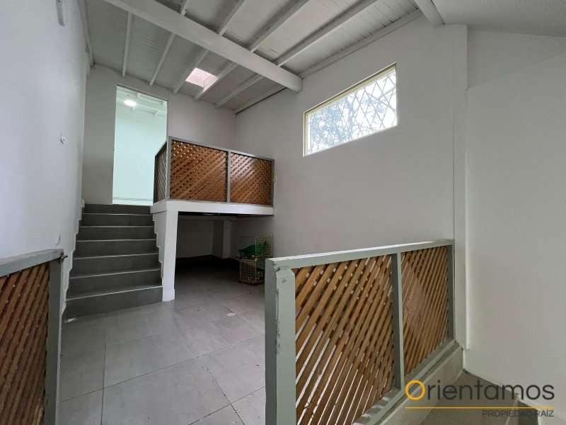 Casa-local disponible para el arriendo en Medellín el codigo es 21471 foto numero 14