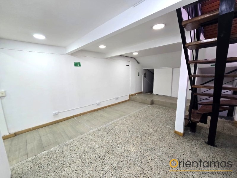 Oficina disponible para el arriendo en Envigado el codigo es 21524 foto numero 5