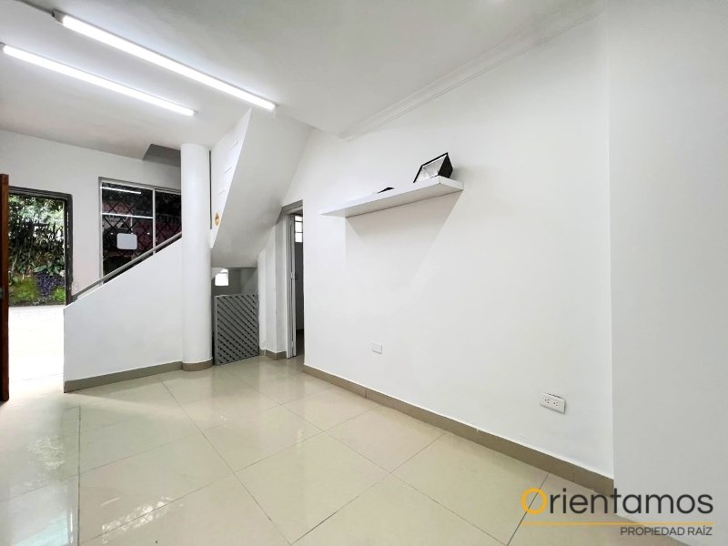 Casa-local disponible para el arriendo en Medellín el codigo es 21471 foto numero 20