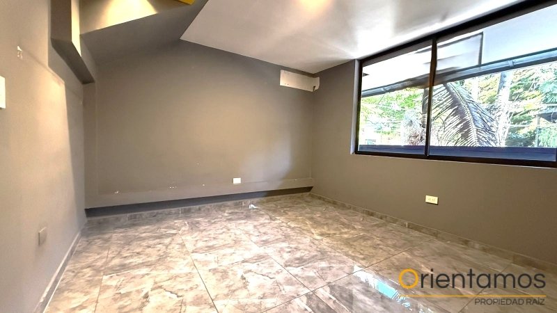 Casa-local disponible para el arriendo en Medellín el codigo es 21480 foto numero 10