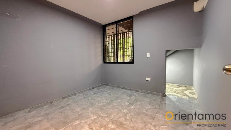 Casa-local disponible para el arriendo en Medellín el codigo es 21480 foto numero 11
