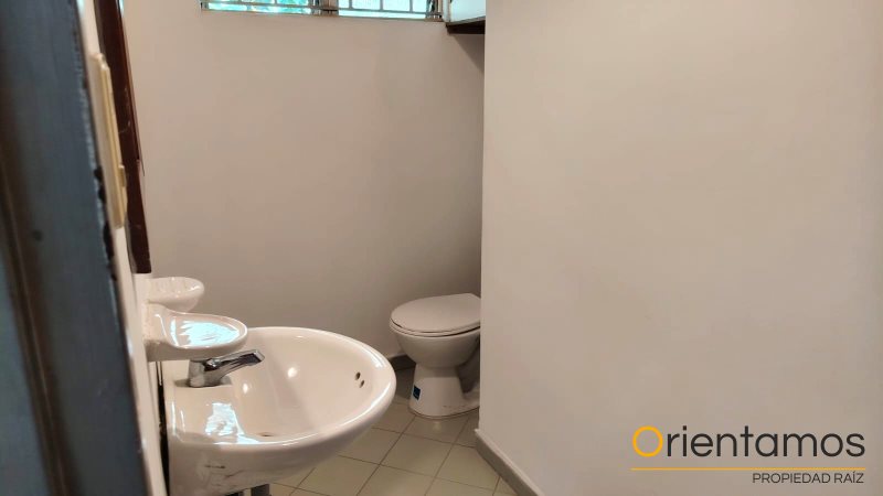 Oficina disponible para el arriendo en Medellín el codigo es 18307 foto numero 6