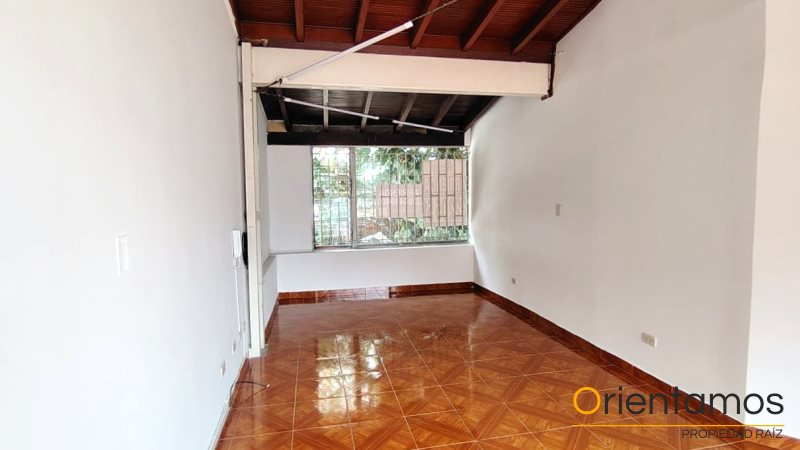 Oficina disponible para el arriendo en Medellín el codigo es 18307 foto numero 3