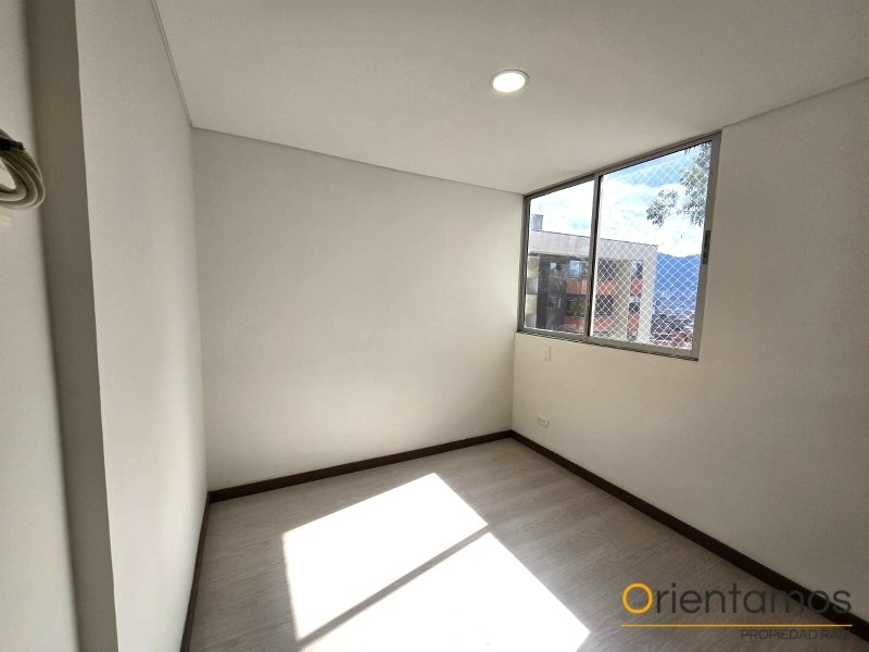 Apartamento disponible para el arriendo en Envigado el codigo es 21519 foto numero 8