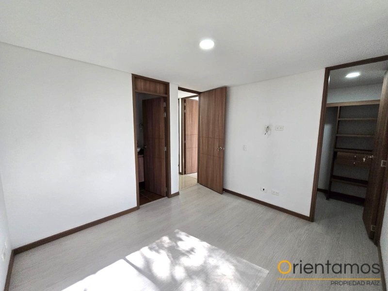 Apartamento disponible para el arriendo en Envigado el codigo es 21519 foto numero 13