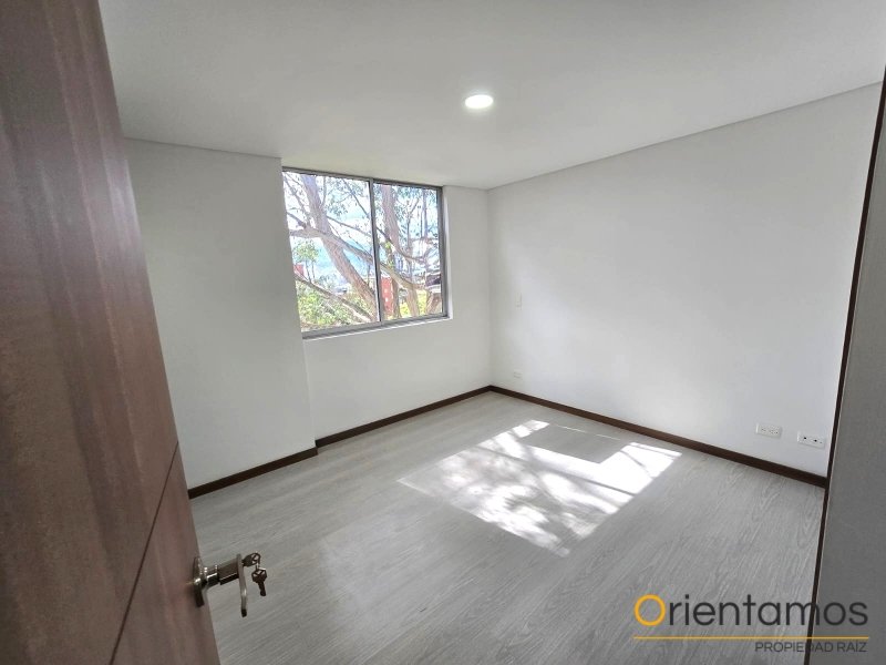 Apartamento disponible para el arriendo en Envigado el codigo es 21519 foto numero 14