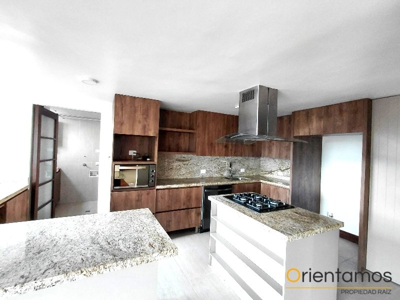 Apartamento disponible para el arriendo en Medellín el codigo es 21510 foto numero 5