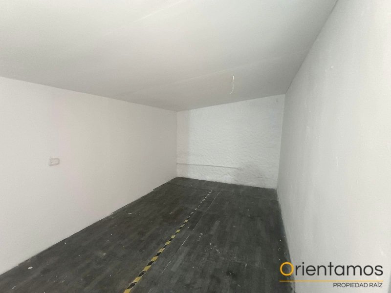 Casa-local disponible para el arriendo en Medellín el codigo es 21521 foto numero 17