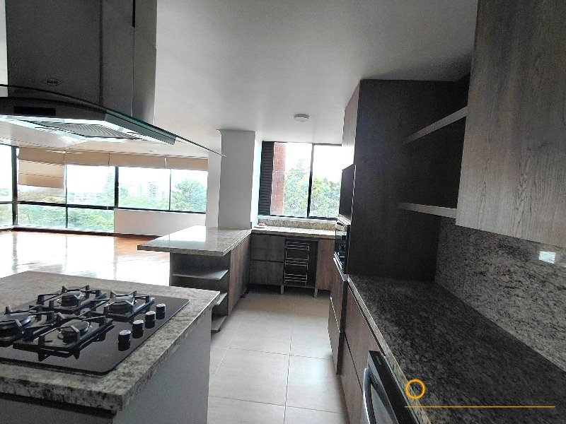 Apartamento disponible para el arriendo en Medellín el codigo es 21510 foto numero 7