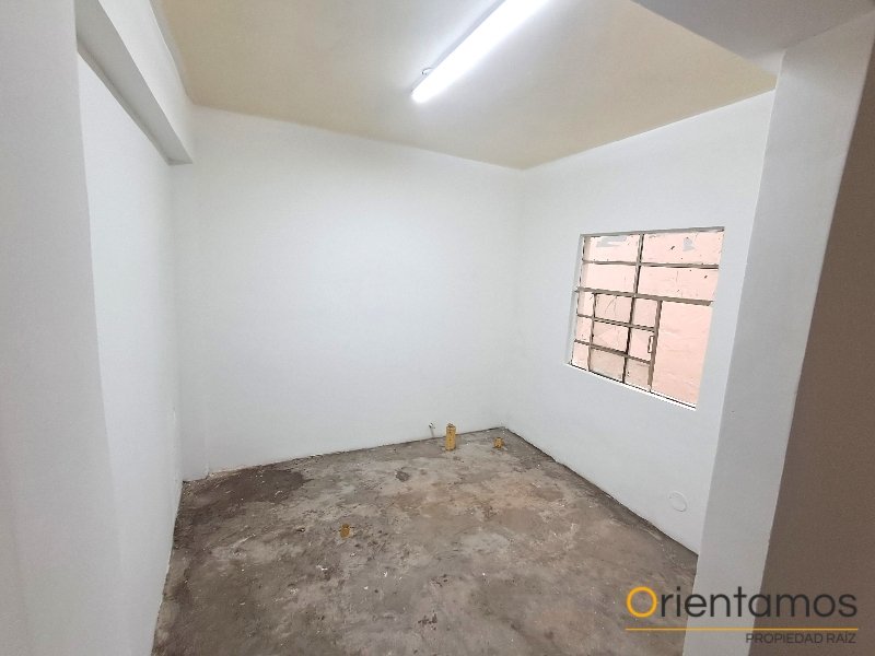 Local para el arriendo en Medellín - Caribe el codigo es 12757 foto numero 4