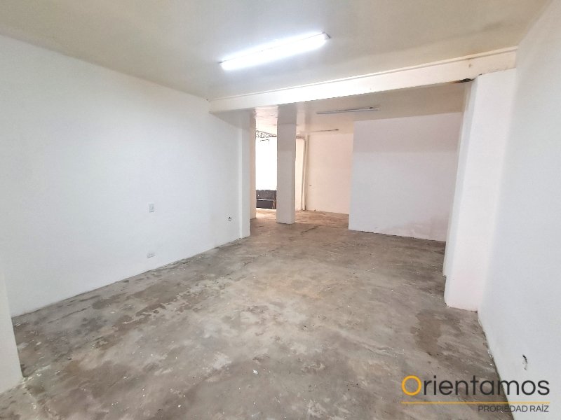 Local para el arriendo en Medellín - Caribe el codigo es 12757 foto numero 3
