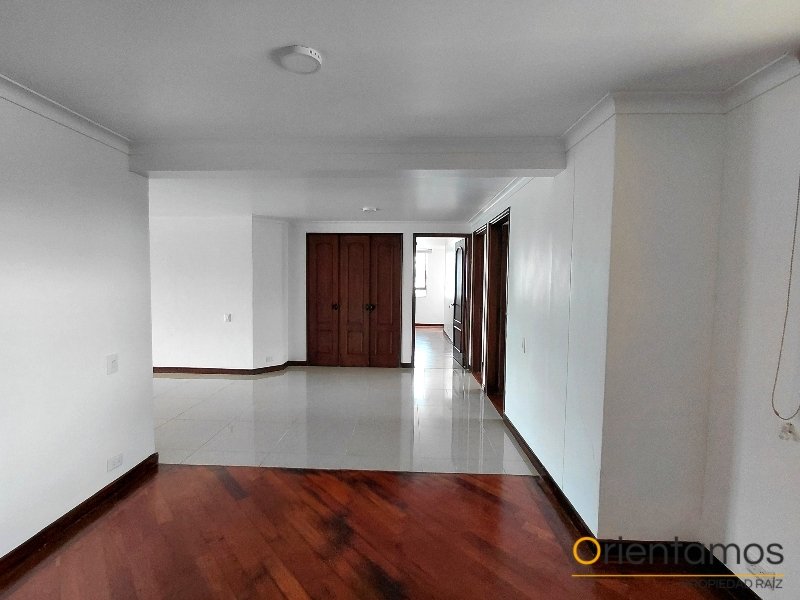 Apartamento disponible para el arriendo en Medellín el codigo es 21510 foto numero 8