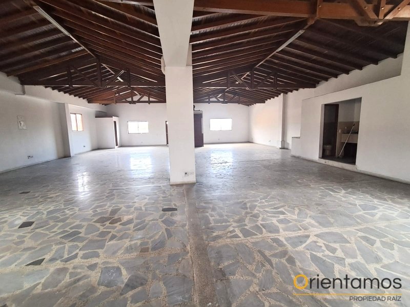 Bodega para el arriendo en Medellín - Caribe el codigo es 21520 foto numero 5