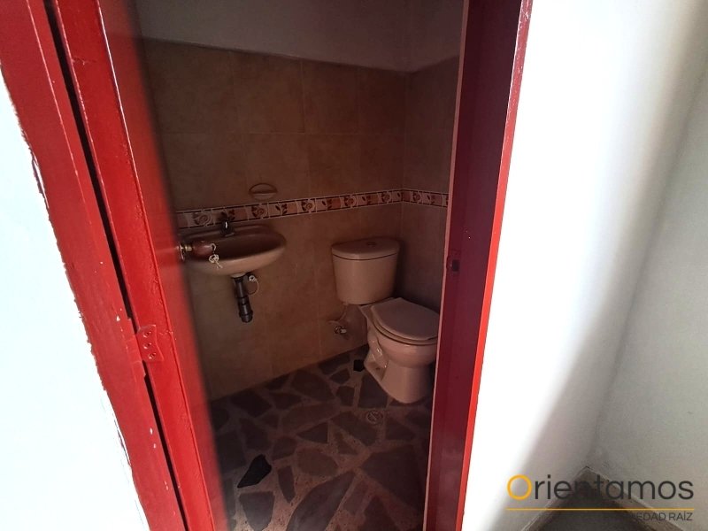 Bodega para el arriendo en Medellín - Caribe el codigo es 21520 foto numero 6