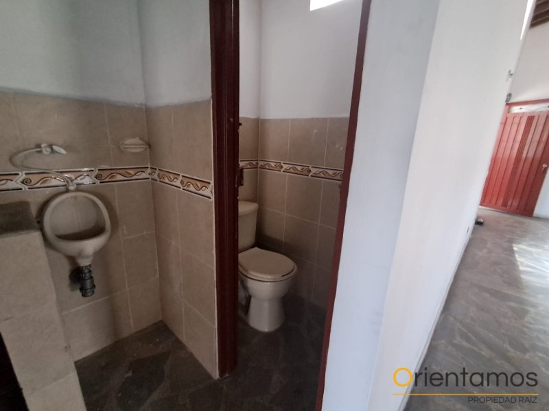 Bodega para el arriendo en Medellín - Caribe el codigo es 21520 foto numero 12