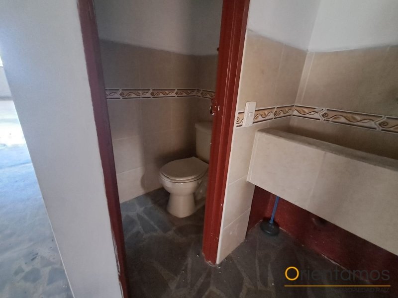 Bodega para el arriendo en Medellín - Caribe el codigo es 21520 foto numero 14