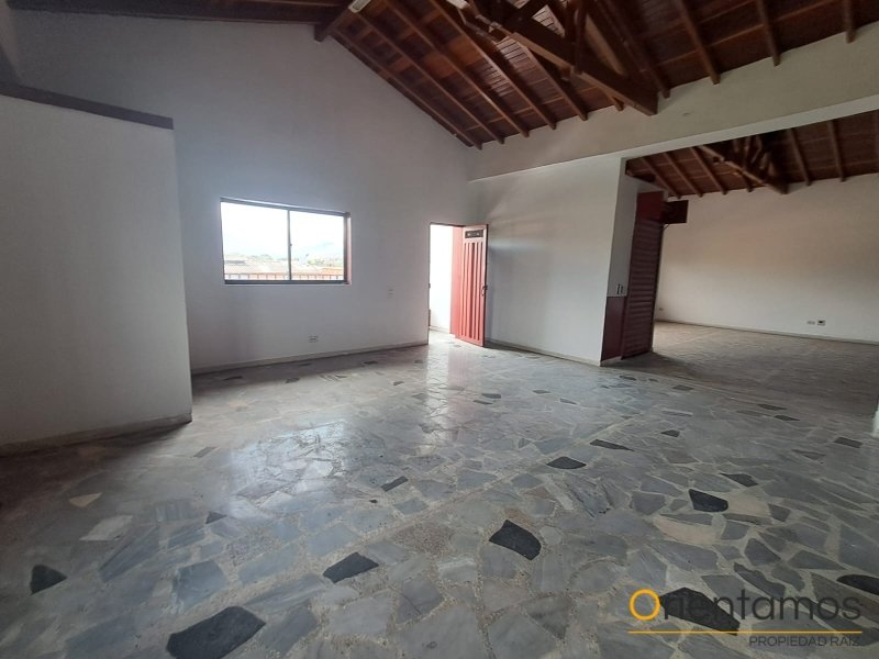 Bodega para el arriendo en Medellín - Caribe el codigo es 21520 foto numero 16