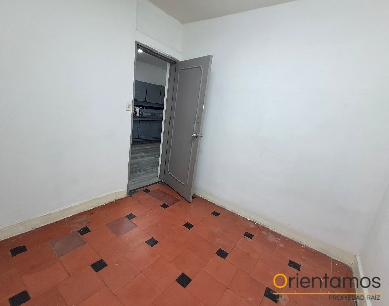 Oficina disponible para el arriendo en Medellín el codigo es 21507 foto numero 3