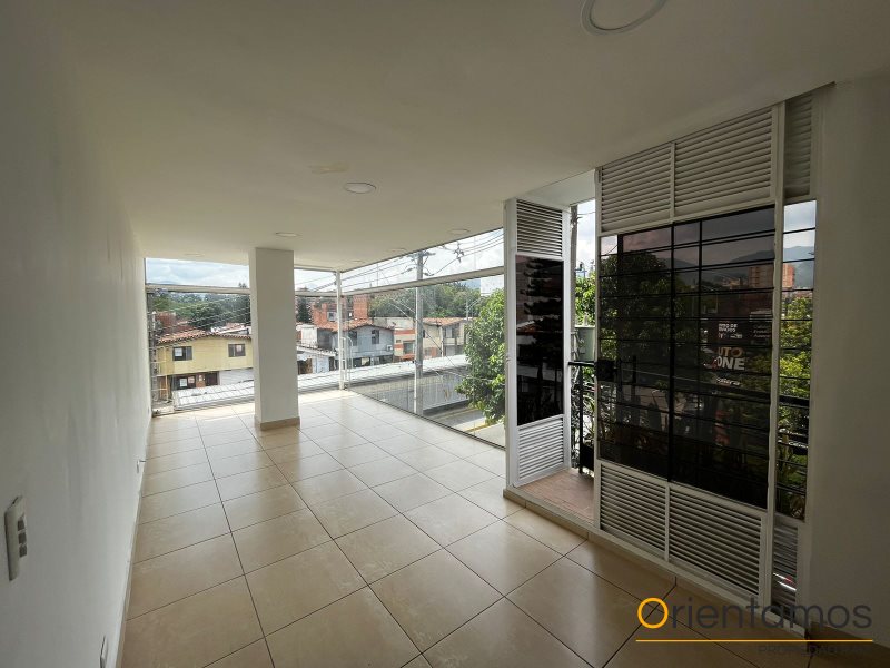 Oficina para el arriendo en Medellín - Belen el codigo es 13383 foto numero 2