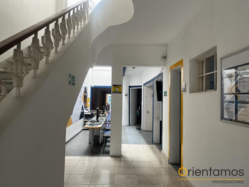 Casa-local disponible para el arriendo en Medellín el codigo es 18623 foto numero 3