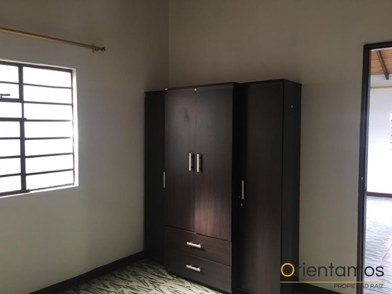 Casa-local disponible para el arriendo en Medellín el codigo es 14300 foto numero 14