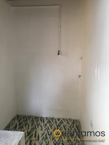Casa-local disponible para el arriendo en Medellín el codigo es 14300 foto numero 19