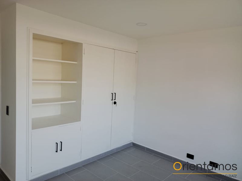 Local disponible para el arriendo en Medellín el codigo es 20927 foto numero 2