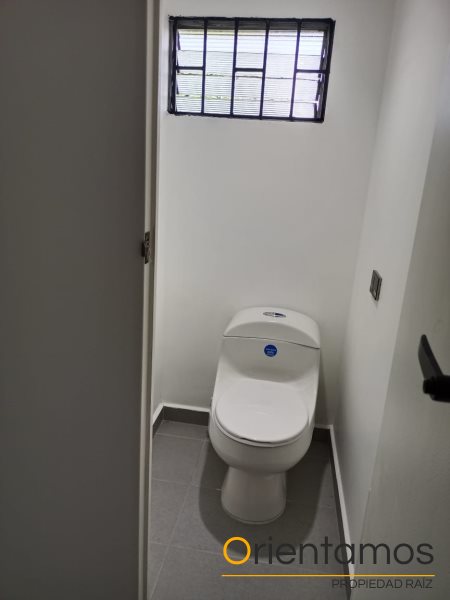 Local disponible para el arriendo en Medellín el codigo es 20927 foto numero 8