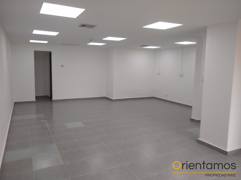 Local para el arriendo en Medellín - Manila el codigo es 18381 foto numero 6