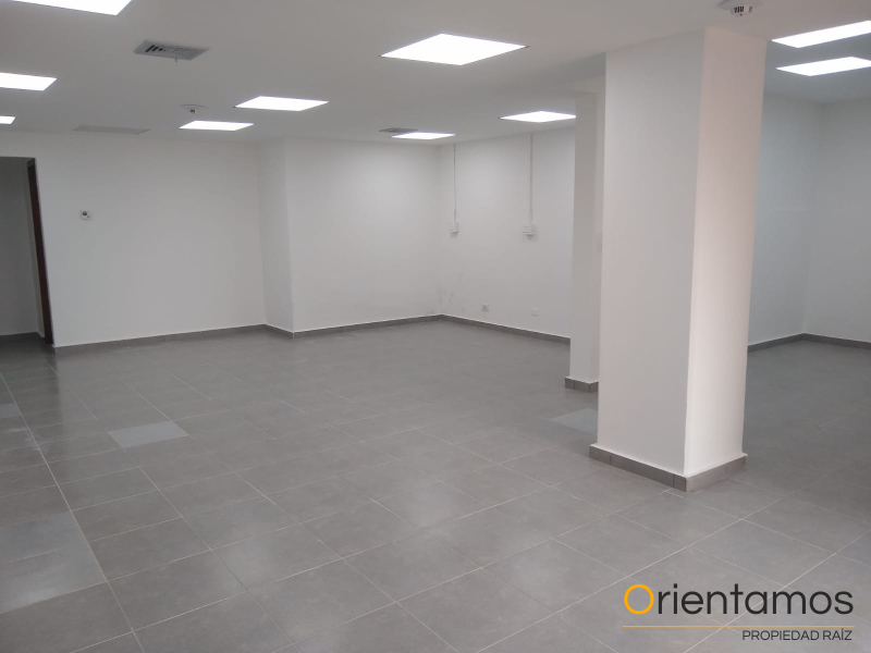 Local para el arriendo en Medellín - Manila el codigo es 18381 foto numero 9