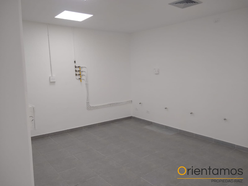 Local para el arriendo en Medellín - Manila el codigo es 18381 foto numero 7