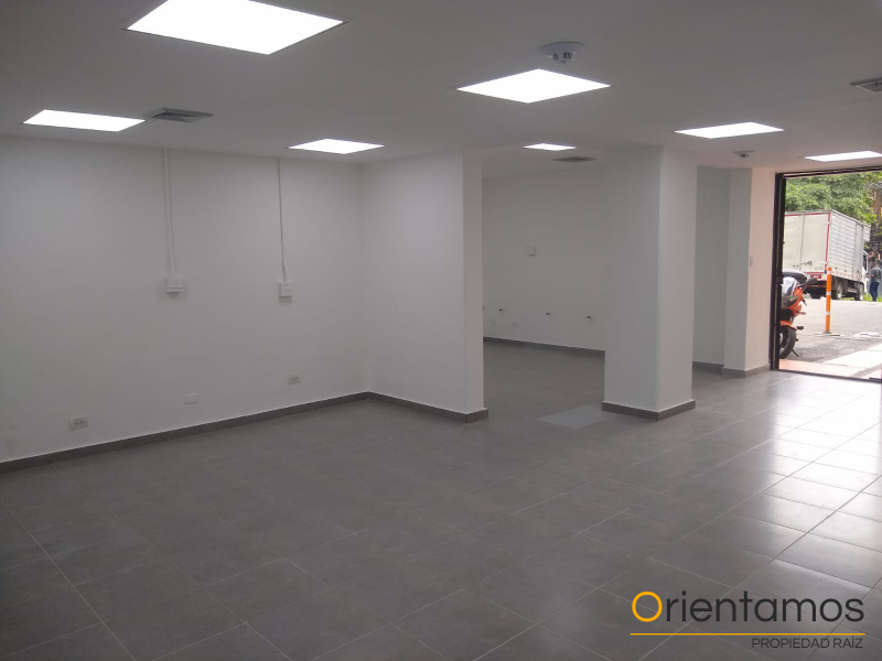 Local para el arriendo en Medellín - Manila el codigo es 18381 foto numero 11