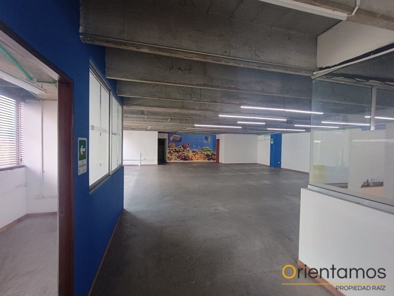 Bodega disponible para el arriendo en Envigado el codigo es 21084 foto numero 3