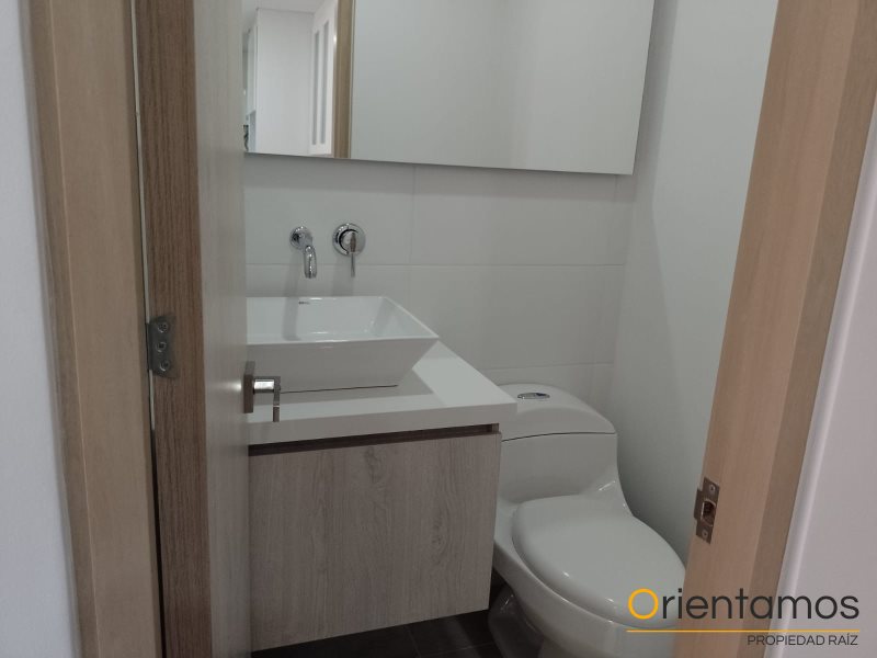 Apartamento disponible para el arriendo en Envigado el codigo es 19219 foto numero 9