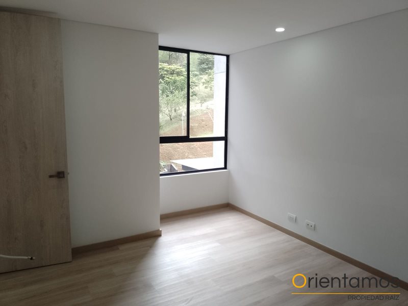 Apartamento disponible para el arriendo en Envigado el codigo es 19219 foto numero 15