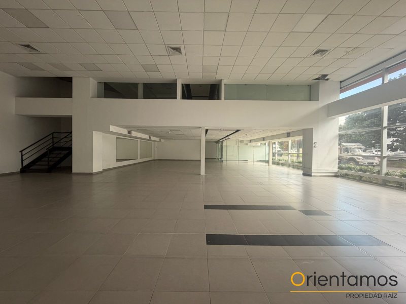 Local disponible para el arriendo en Medellín el codigo es 21047 foto numero 2