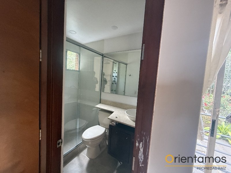 Casa disponible para venta o arriendo en Medellín el codigo es 21645 foto numero 8