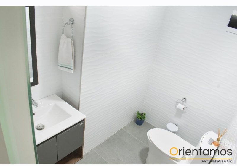 Oficina disponible para el arriendo en Medellín el codigo es 21361 foto numero 4