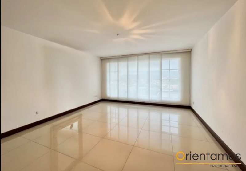 Casa-local disponible para el arriendo en Medellín el codigo es 20955 foto numero 3